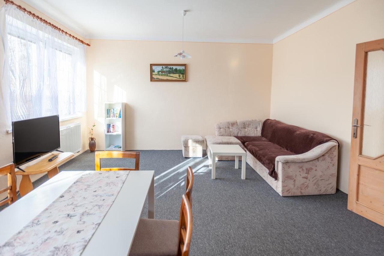 Apartmany Domek U Lesa Bitov Exterior photo