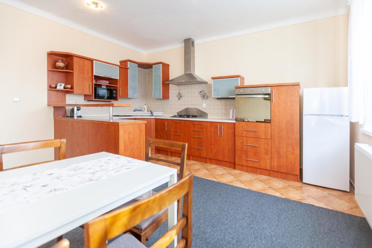 Apartmany Domek U Lesa Bitov Exterior photo