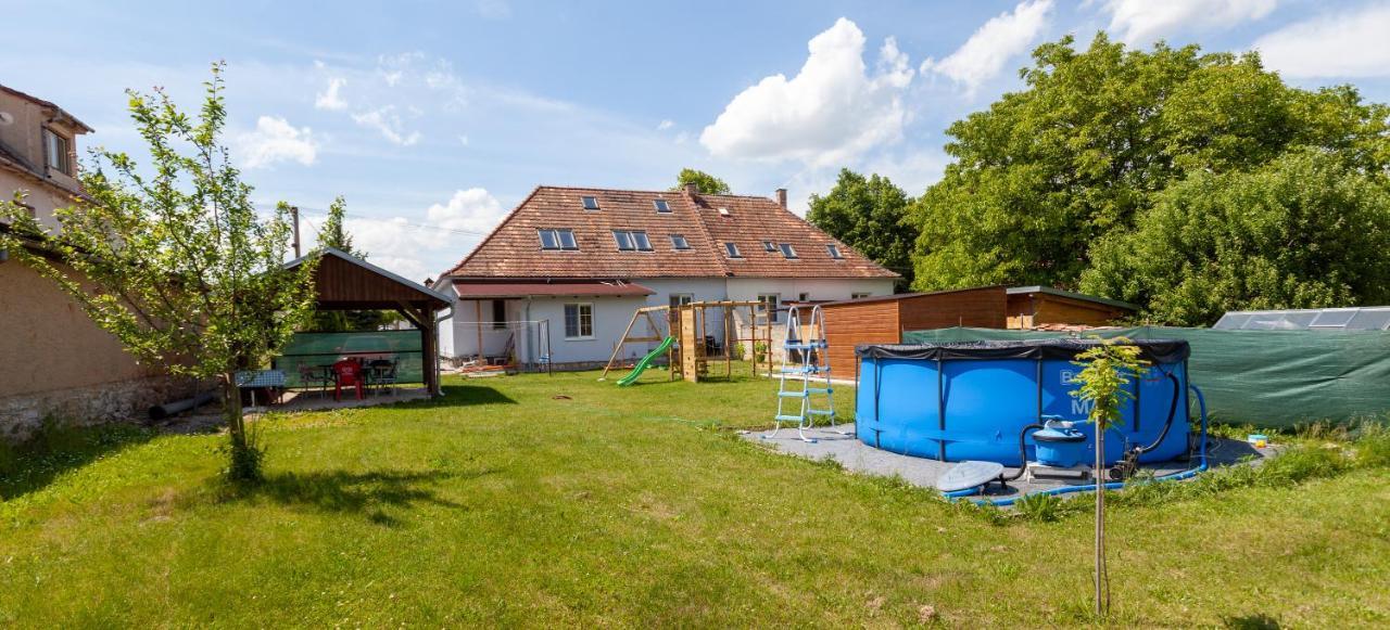 Apartmany Domek U Lesa Bitov Exterior photo